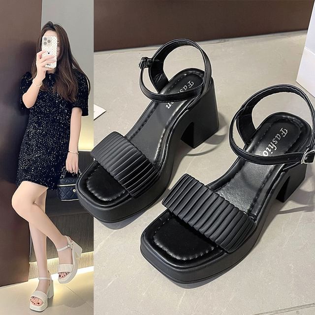 Square Heel Toe Block Sandals