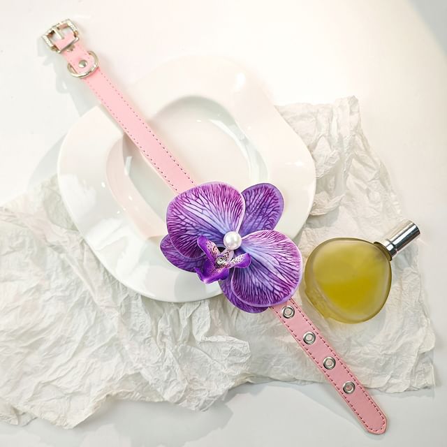 Floral Faux Leather Choker