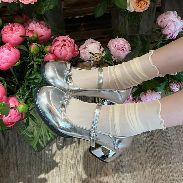 Bow Mary Heel Jane Block Accent Pumps