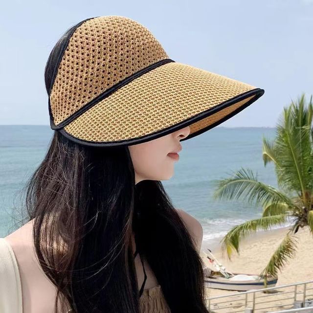 Open Contrast Lettering Hat Trim Top Sun