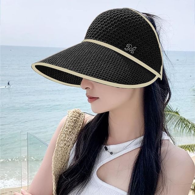 Open Contrast Lettering Hat Trim Top Sun