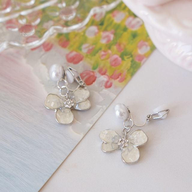 Pearl Faux Floral Earring Butterfly / Drop Alloy Crystal