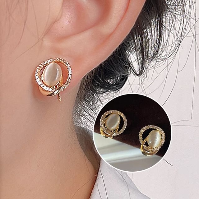 Ear Rhinestone Alloy Cuff
