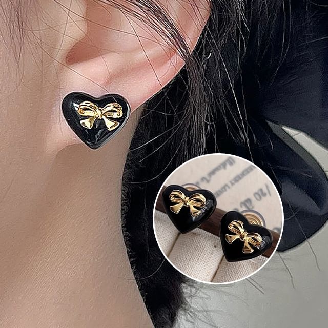 Bow Ear Alloy Heart Cuff