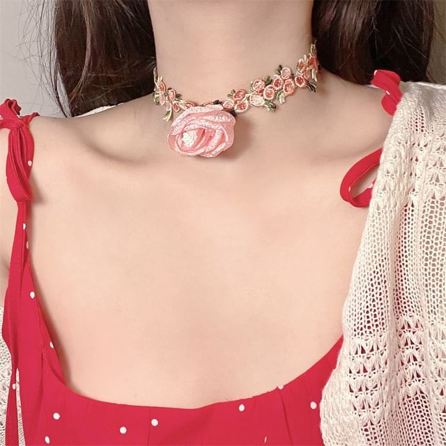 Lace Rose Ribbon Choker