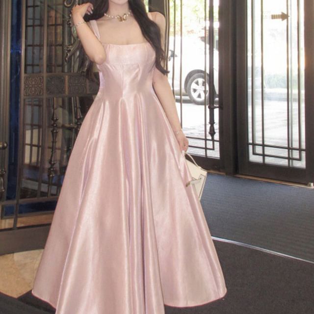 Spaghetti A-Line Evening Neck Scoop Gown Plain Strap