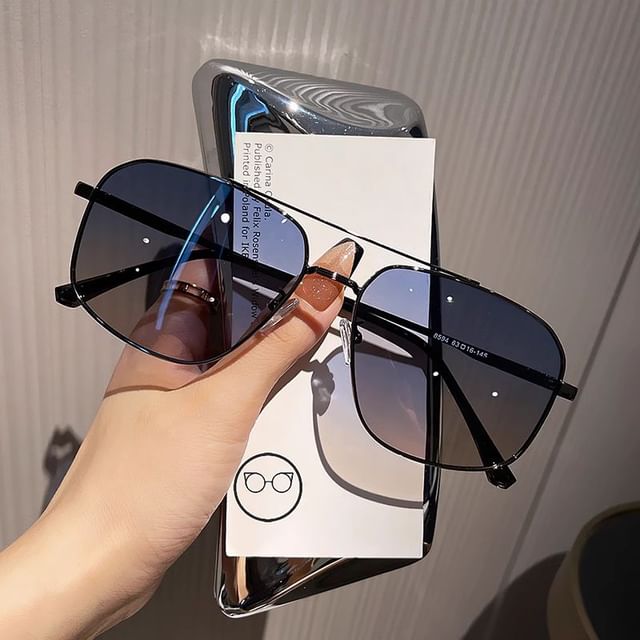 Metal Frame Sunglasses