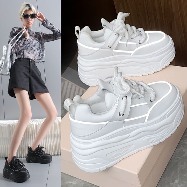 Sneakers Lace-Up Platform