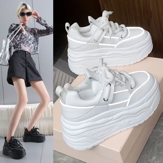 Sneakers Lace-Up Platform