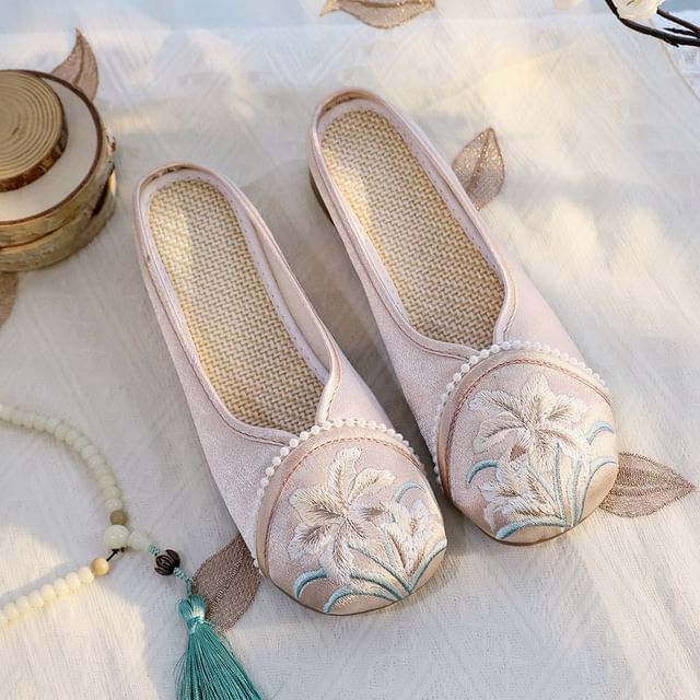 Flats Embroidered Textile