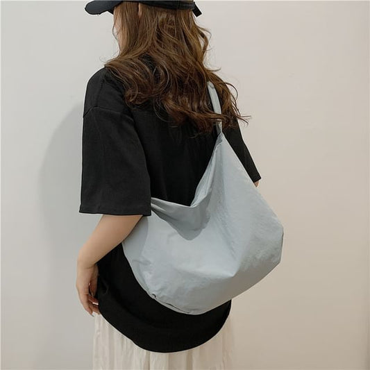 Plain Zip Shoulder Bag