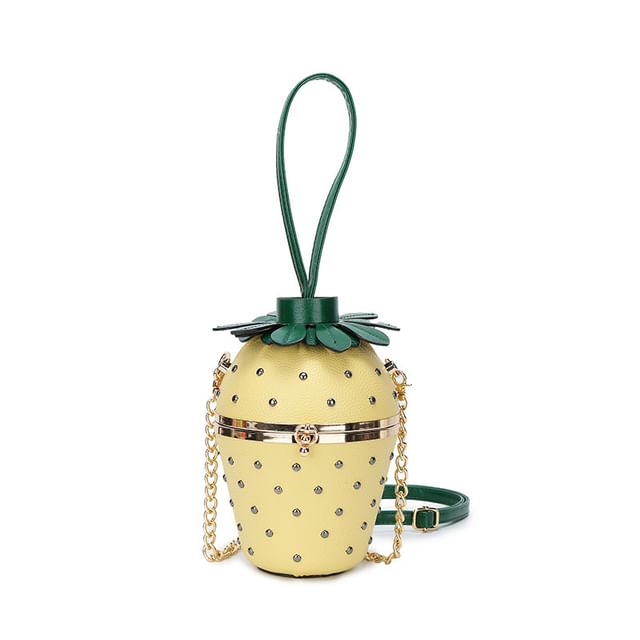 Strap Bucket Strawberry Chain Bag