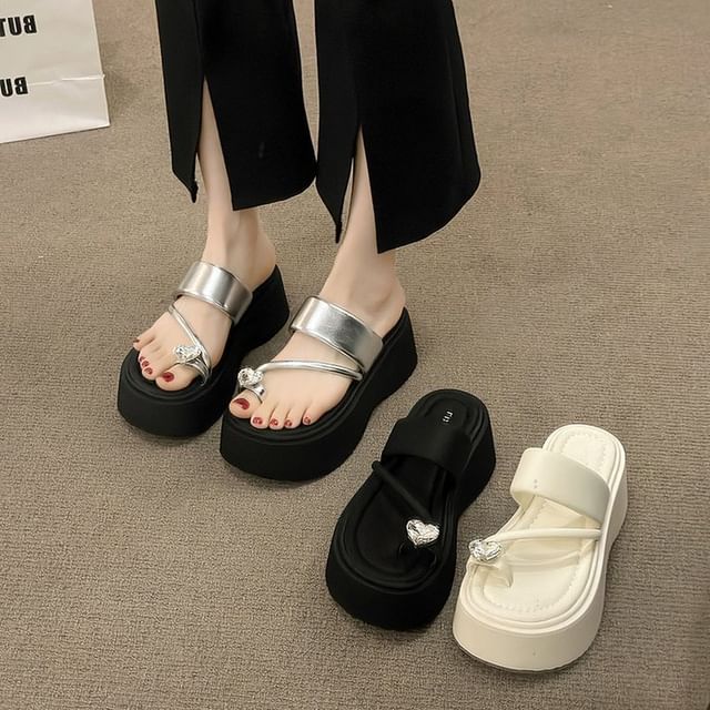 Platform Loop Rhinestone Heart Sandals Toe Slide