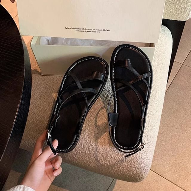 Loop Criss Toe Sandals Platform Cross