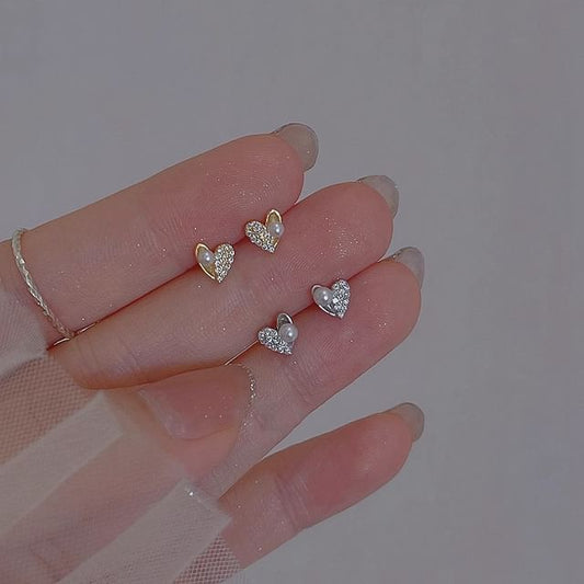 Rhinestone Stud Heart Ear