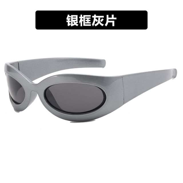 Oval Sunglasses Rimmed Thick
