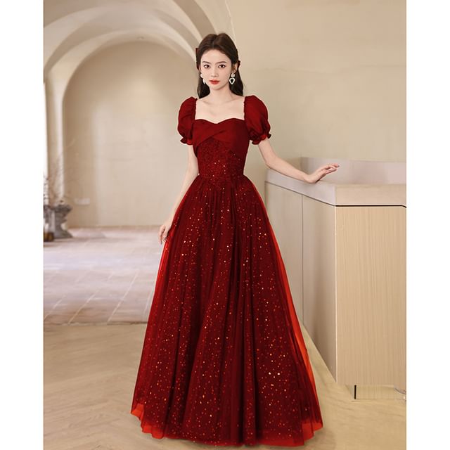 Short-Sleeve Sweetheart Neckline Sequin Mesh A-Line Evening Gown
