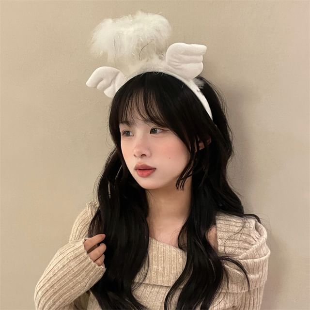 Accent Headband Wing