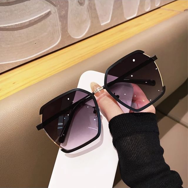 Square Sunglasses Oversized