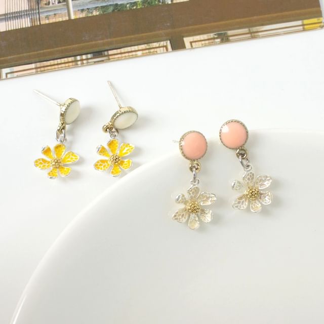 On Flower / Earring Drop Clip