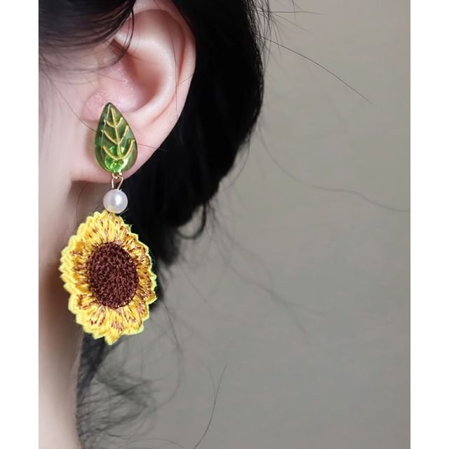 Crochet Clip-On Sunflower / Drop Earring