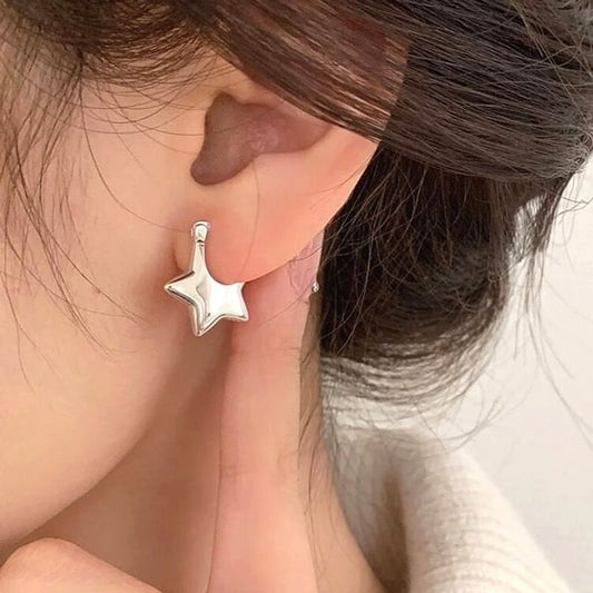 Star Earring Huggie Clip-On /
