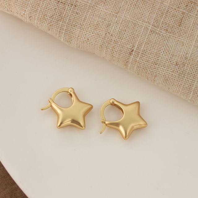 Star Earring Huggie Clip-On /