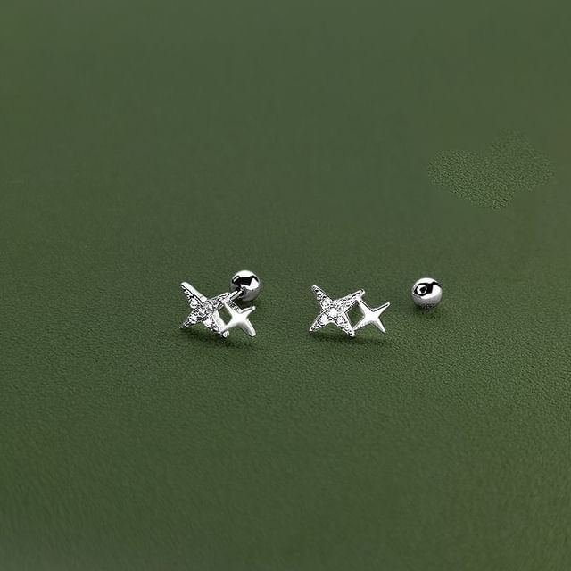 Star Threader Earring / Barbell Earring G185