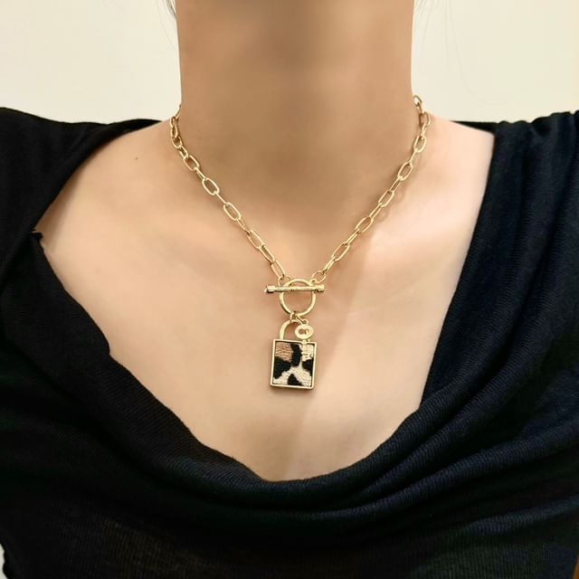 Chain Necklace Pendant