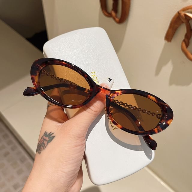 Plastic Sunglasses Oval
