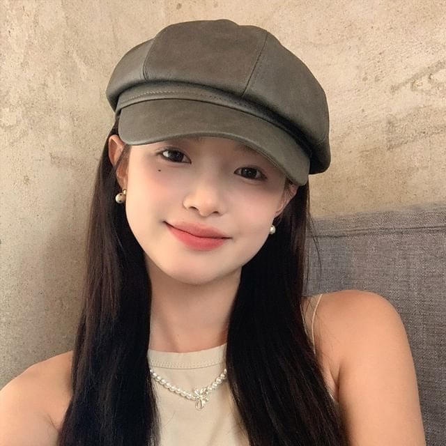 Cap Faux Newsboy Leather