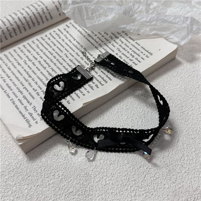 Accent Choker Heart Ribbon Cutout
