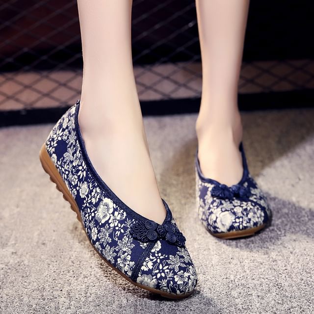 Flats Textile Embroidered
