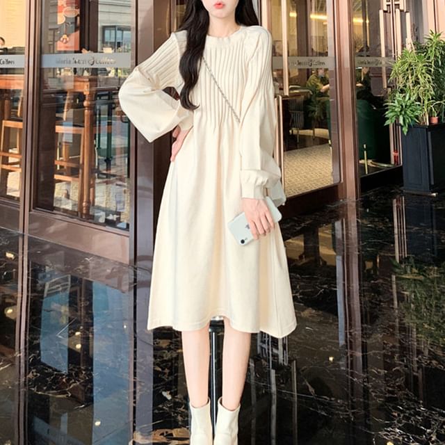 Long-Sleeve Crewneck Plain Knit A-Line Dress