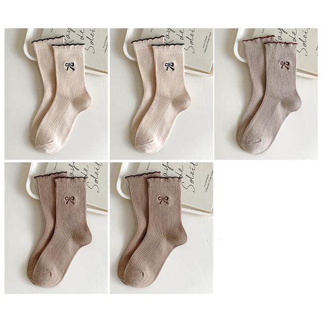 Bow Embroidered Ribbed Short Socks Set