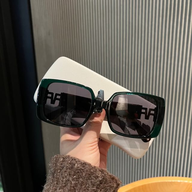 Polished Sunglasses Square
