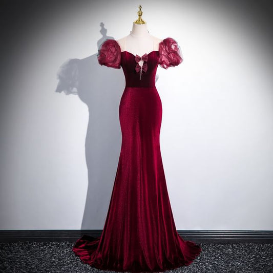 Short-Sleeve Sweetheart Neckline Trained Velvet Sheath Evening Gown