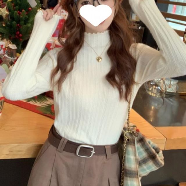 Edge Knit Long-Sleeve Lettuce Mock Neck Top Plain