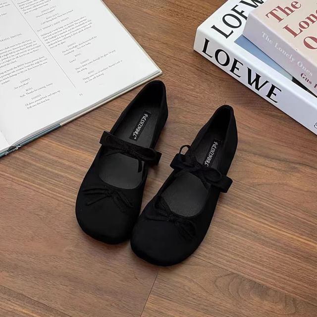 Mary Bow Jane Flats Accent Plain