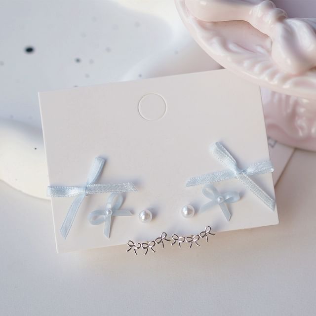 Pairs: 3 of Earring Set Bow