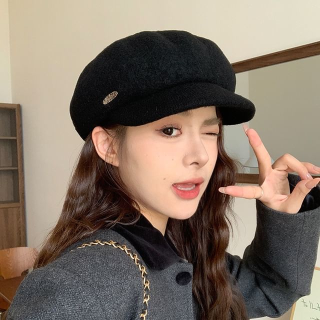 Cap Plate Metal Newsboy