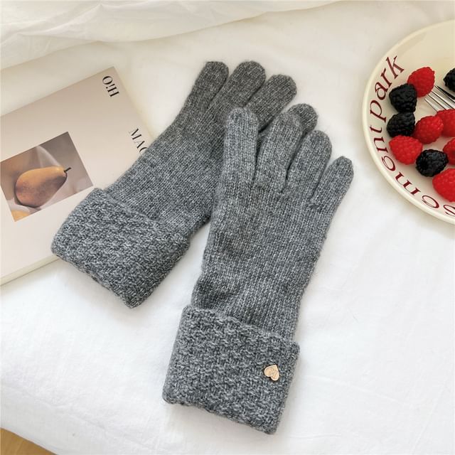 Metal Heart Touchscreen Knit Gloves