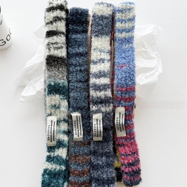 Knit Skinny Scarf Gradient