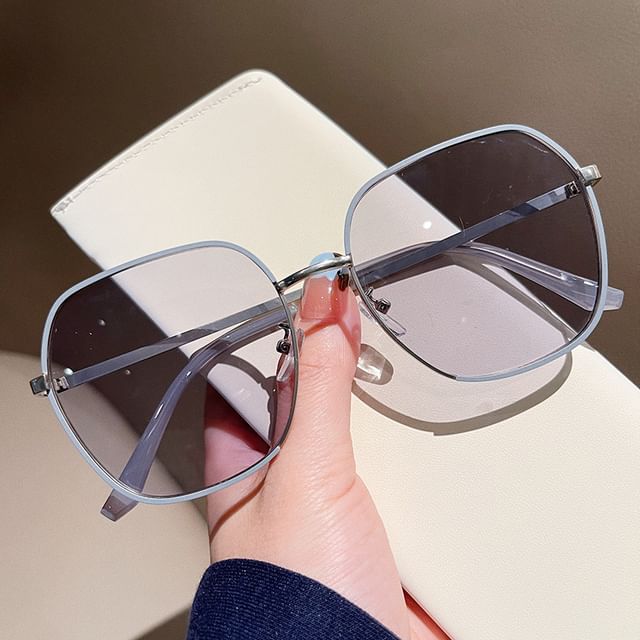 Frame Round Sunglasses