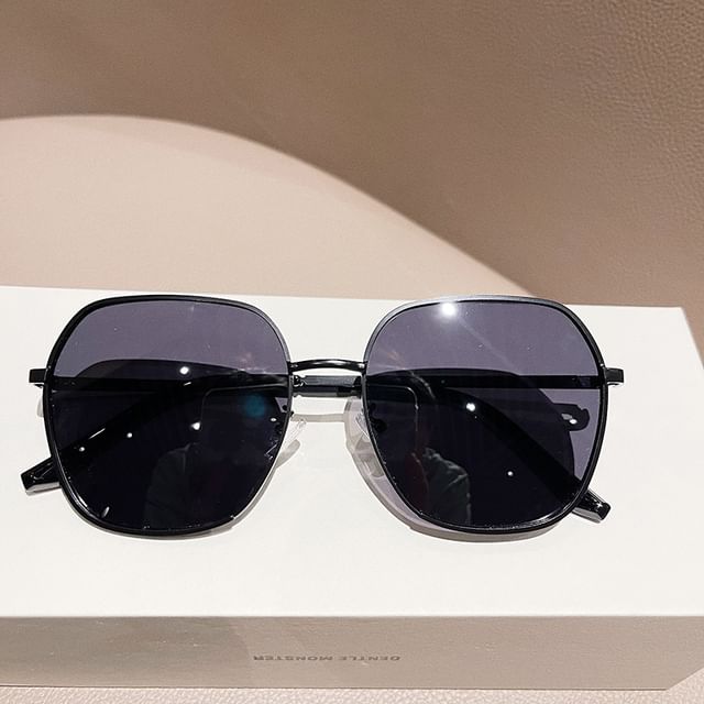 Frame Round Sunglasses