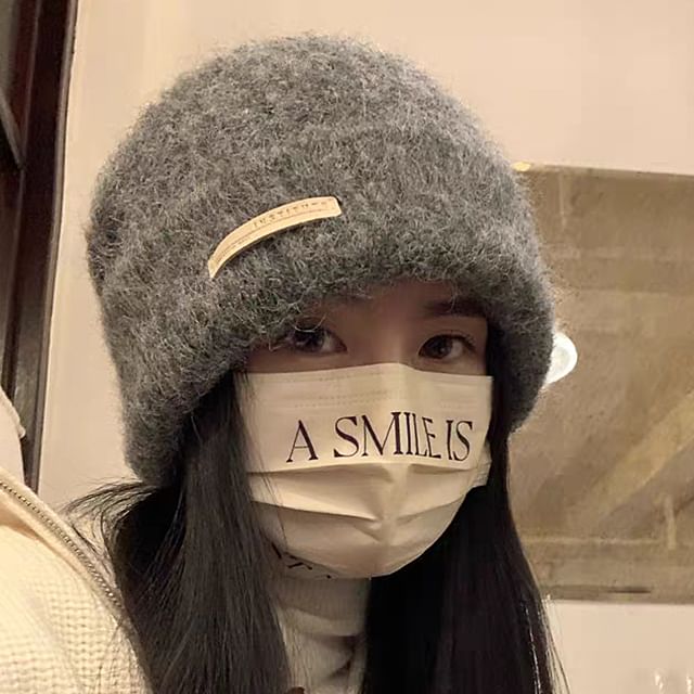 Knit / Beanie Ribbed Applique Plain