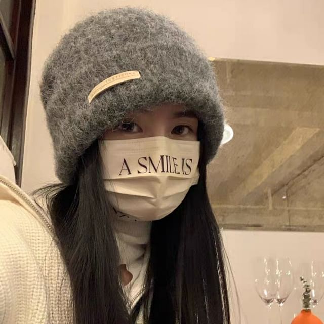 Knit / Beanie Ribbed Applique Plain