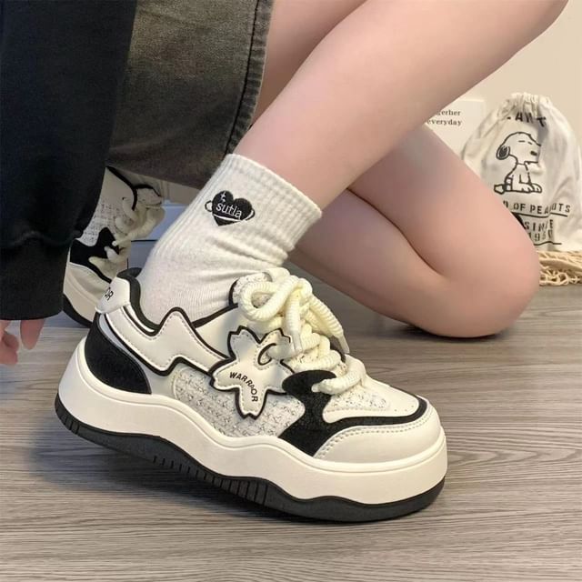 Two Tone Star Accent Platform Sneakers