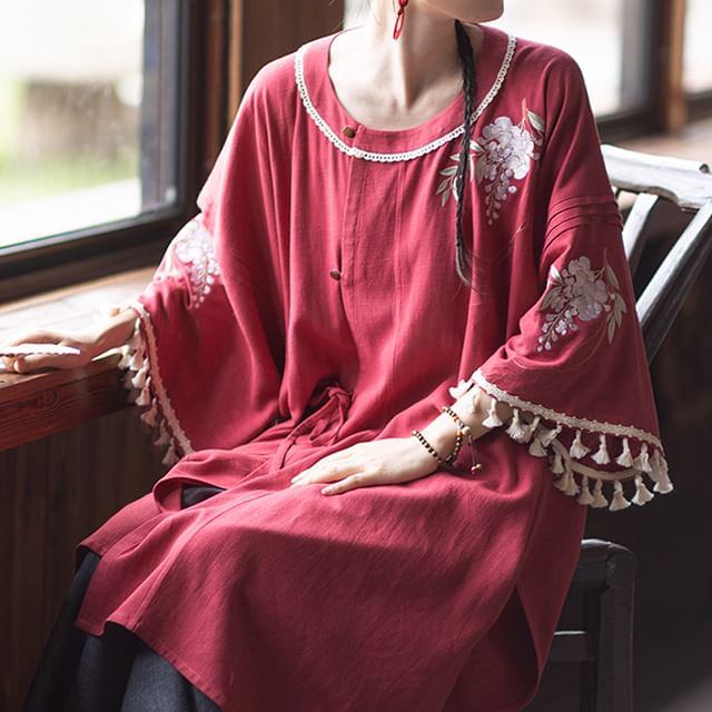 3/4-Sleeve Round Neck Embroidered Hanfu Top / Wide Leg Pants / Set