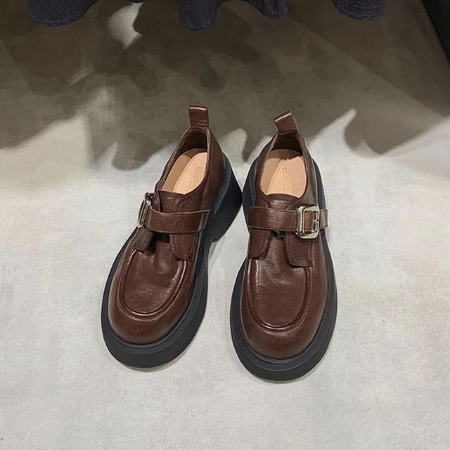 Buckled Shoes Platform
